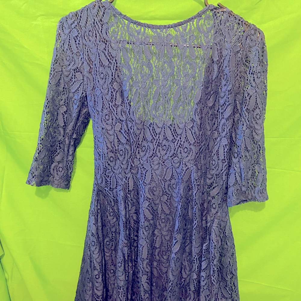 Junior’s Lace dress
